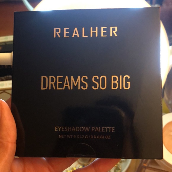 Realher | “DREAMS SO BIG" EYESHADOW PALETTE - Picture 5 of 6